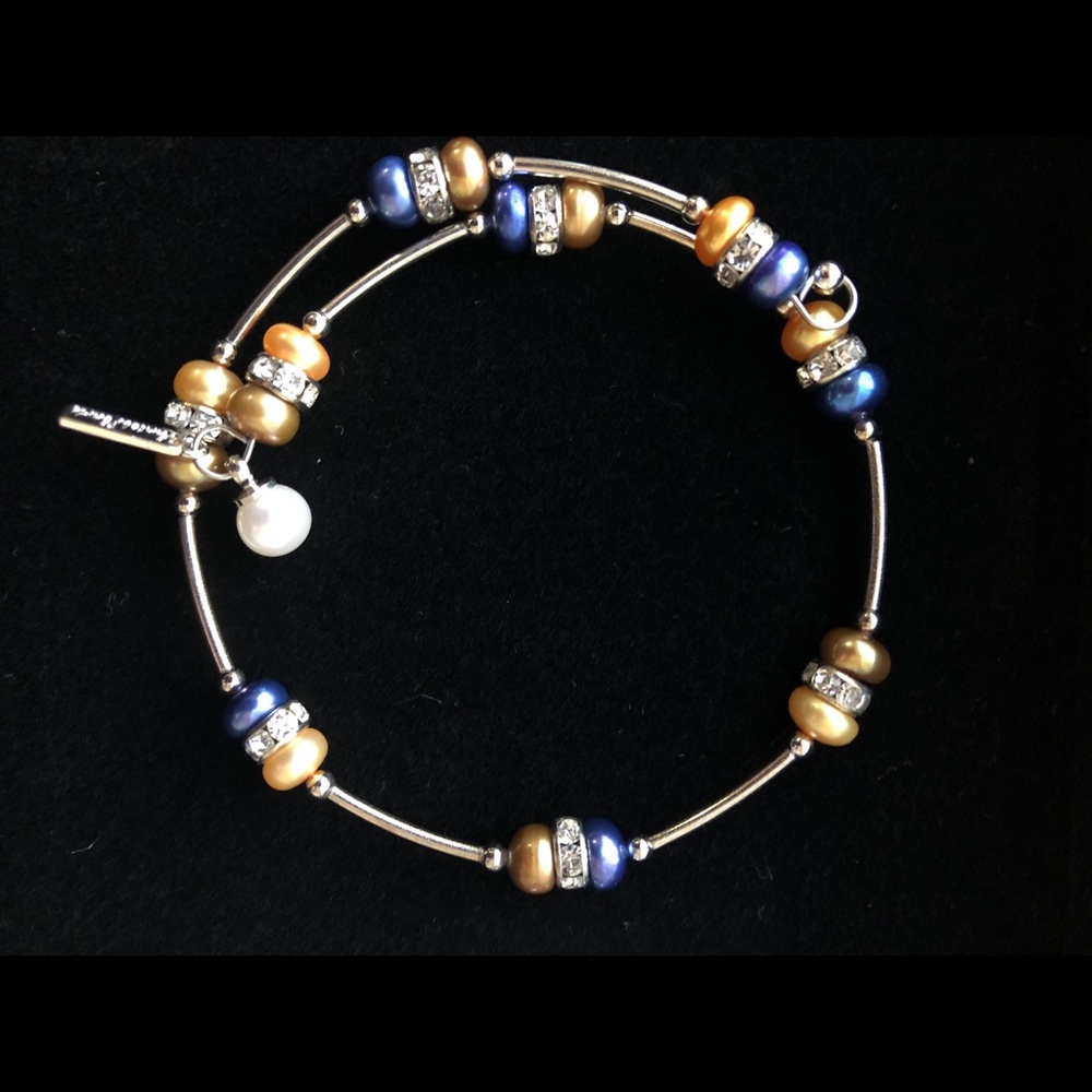 Vantel pearl wrap bracelet